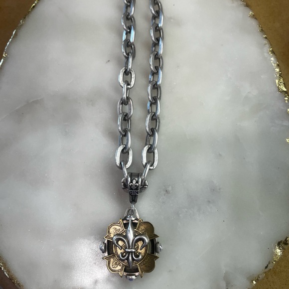 FRENCH KANDE Silver Chain Necklace with Fleur De Lis Brass Pendant - Beautiful! - Picture 3 of 7
